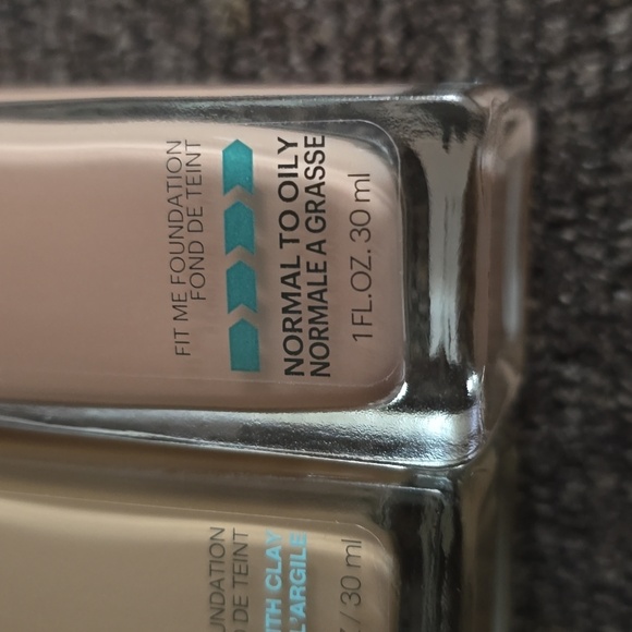 MAYBELLINE FIT ME FOUNDATION DEWY AND SMOOTH 3 BOTTLES - Picture 4 of 8